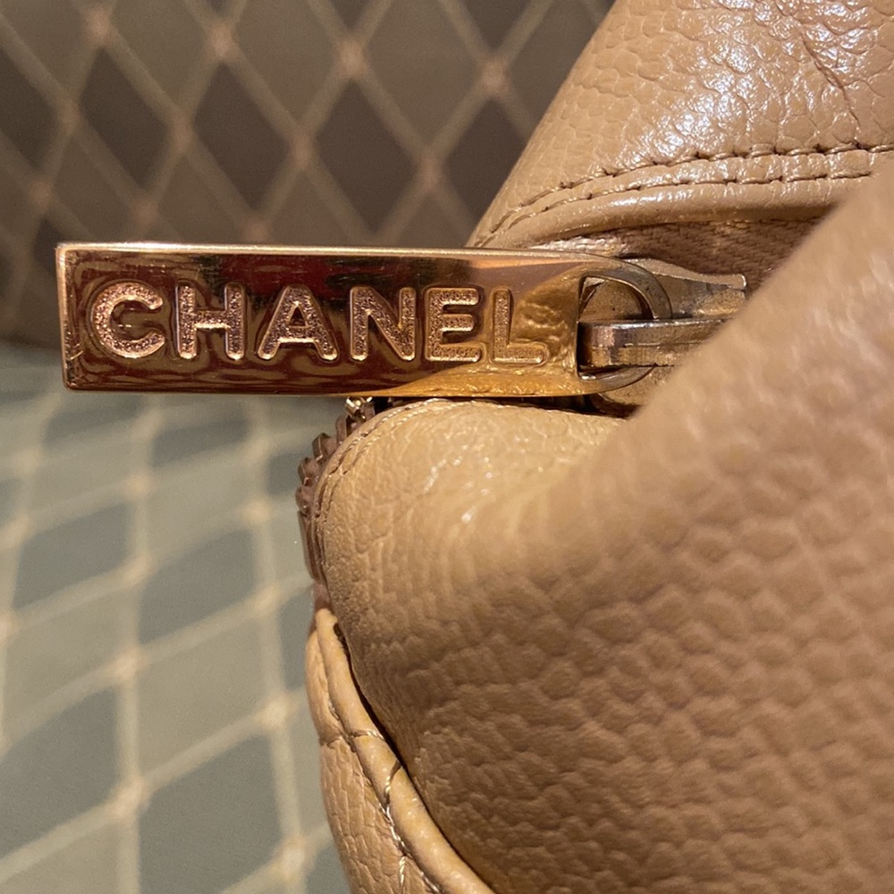 Authentic Chanel bowler bag - Picture 3 of 16